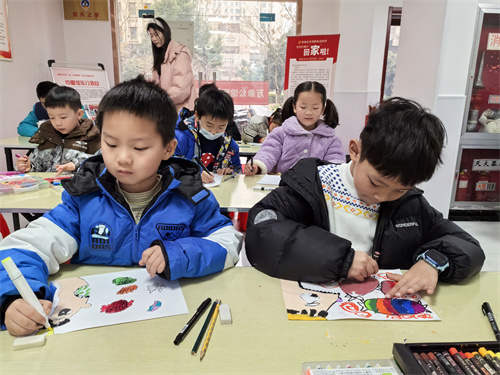 合肥市包河区烟墩街道清水冲社区关工委开展“童心绘食安”绘画活动 (3).jpg