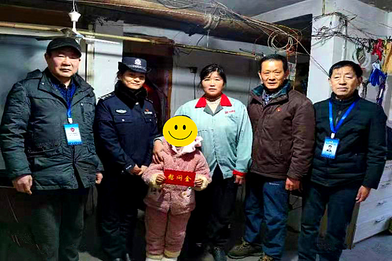 春节慰问困境儿童(2).jpg