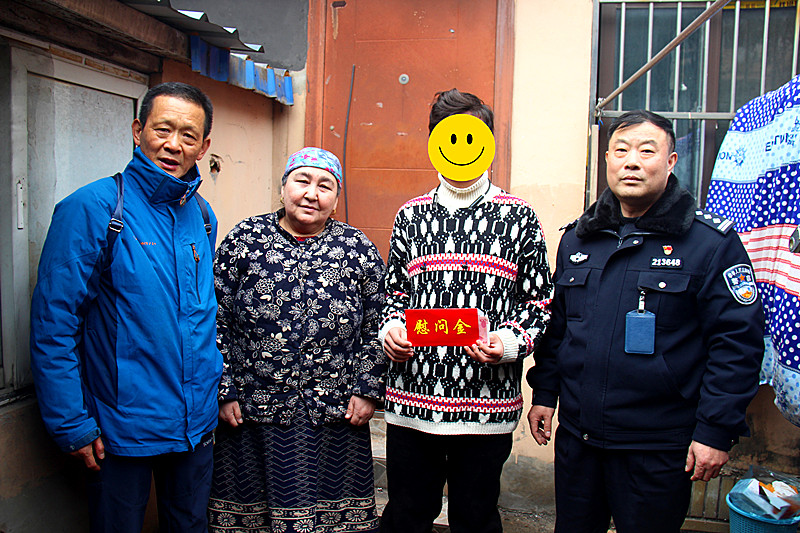 春节慰问困境儿童(3).jpg