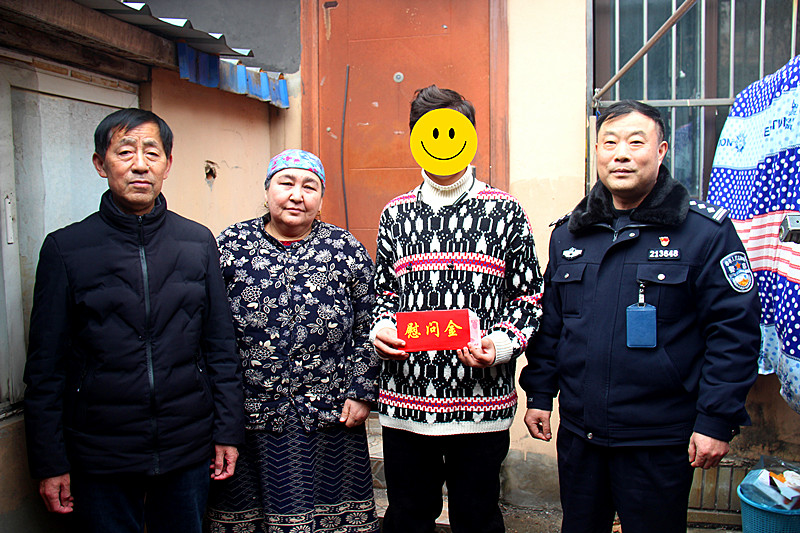 春节慰问困境儿童(4).jpg