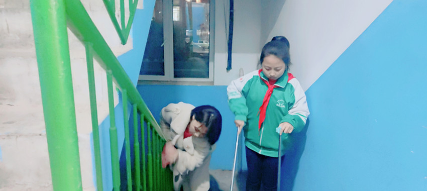 1709859920324161.jpg 元宝山区平矿一小学雷锋活动照片8jpg_副本.jpg