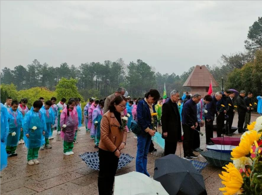 1710071587364523.png 红色足迹.png