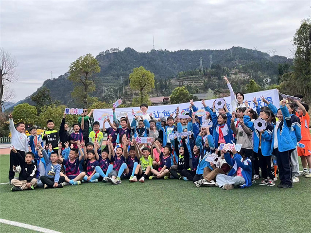 1711499192123989.jpg 合影留念.jpg