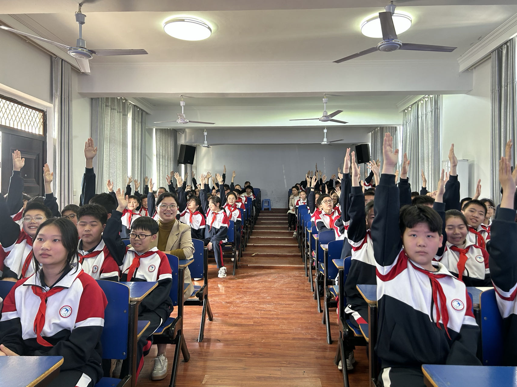 1713152396996728.jpg 哦.jpg