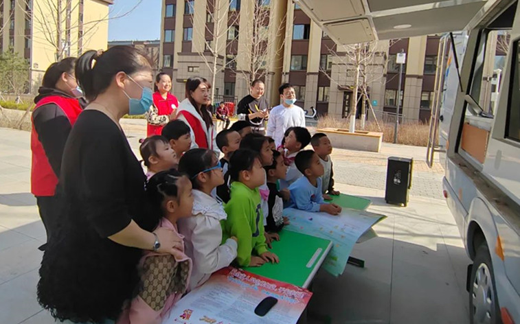 1713237348825781.jpg 元宝山区西城街道新景四季东社区安全教育活动照片2_副本.jpg