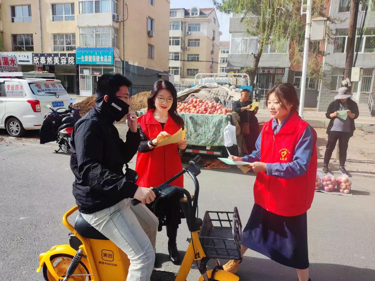 1713237404632854.jpg 元宝山区民族中学安全教育活动照片1.jpg