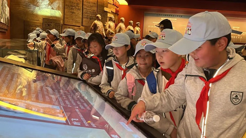 1713858223746505.jpg 南师_副本.jpg