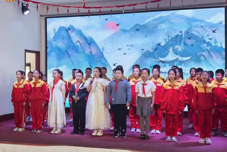 1714008248707268.jpg 元宝山区元矿小学读书活动照片14pg_副本.jpg