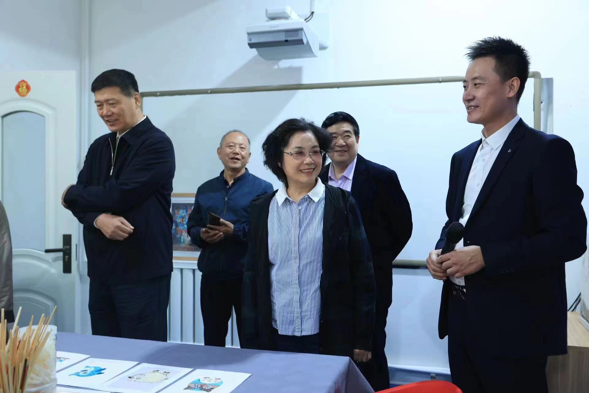 1715509525195011.jpg 1f7554f74dac8226446f480d34a9993.jpg