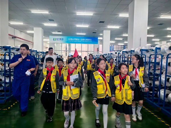 1715933059828463.jpg 参观恒力集团2=.jpg