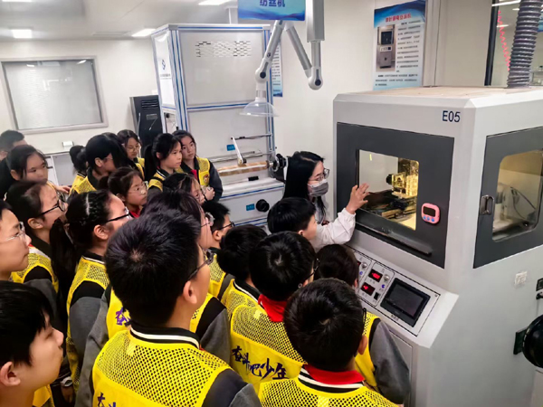 1715933483203510.jpg 参观恒力集团5=.jpg