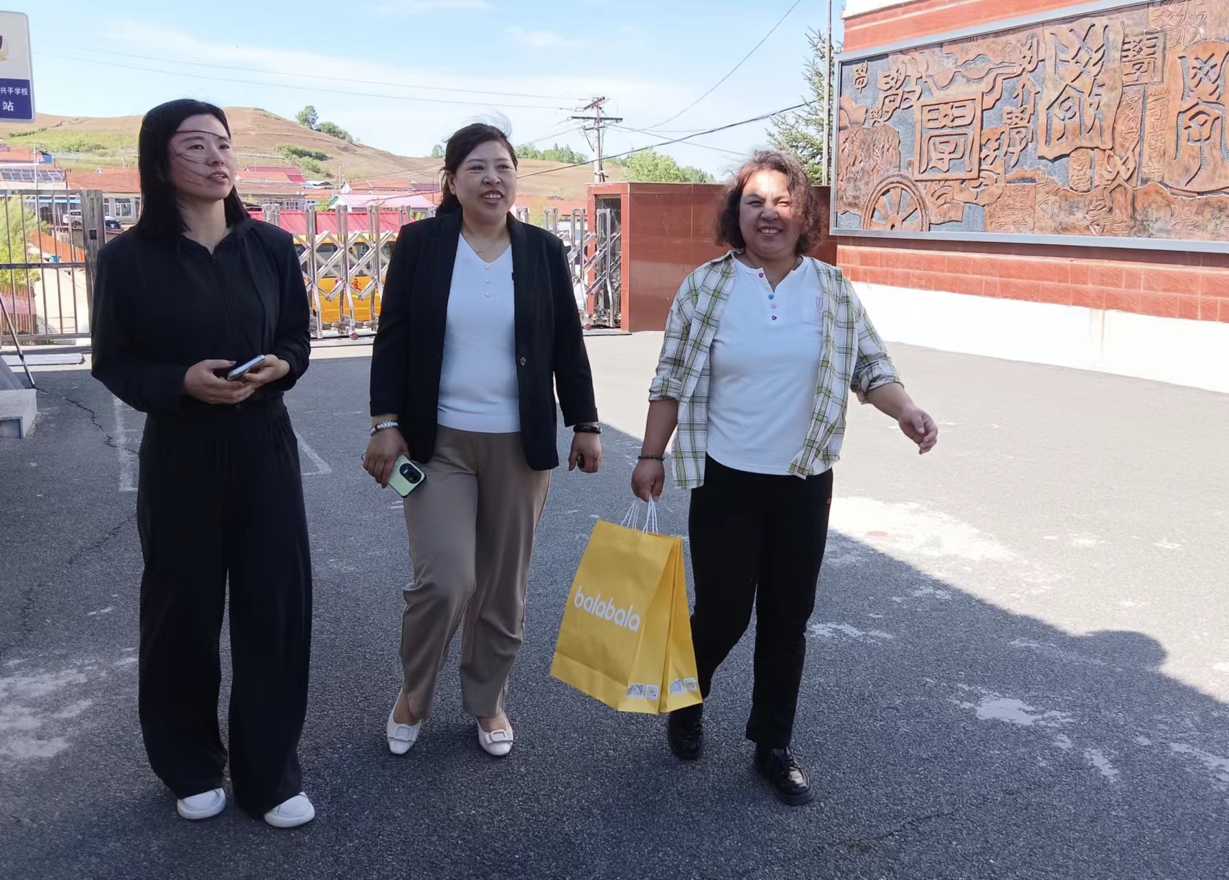 1716425667843098.jpg 767ae6414e65a0cf1911ab668b327c9.jpg