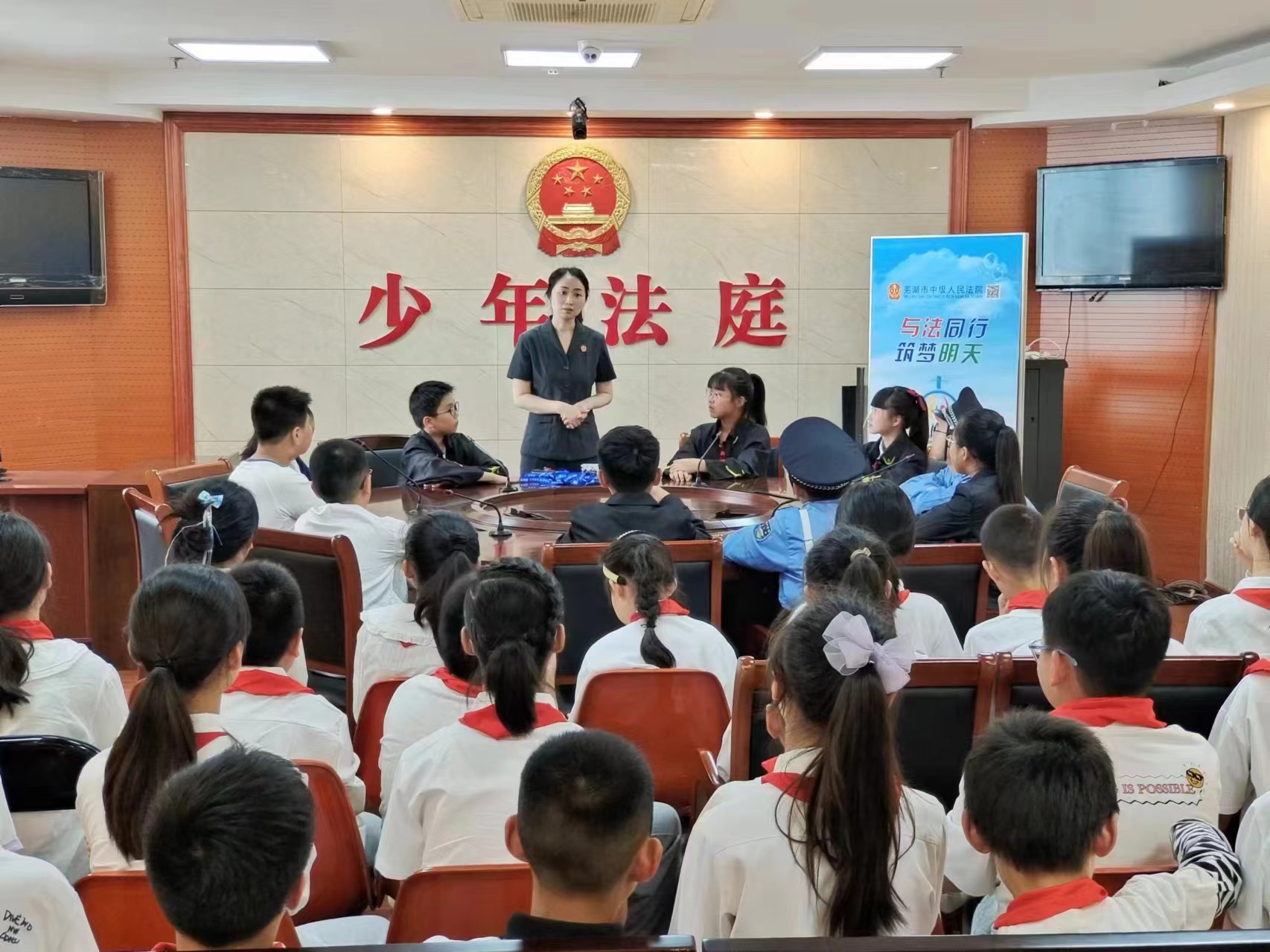 1717299529116535.jpg 14e51a33809520fc5ebc5f8e080c52d.jpg