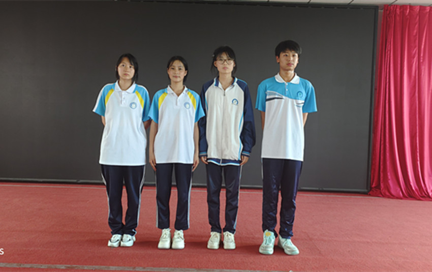 1718930669151388.jpg 元宝山区平庄城区街道星海社区关工委七彩阳光助学活动照片6_副本.jpg