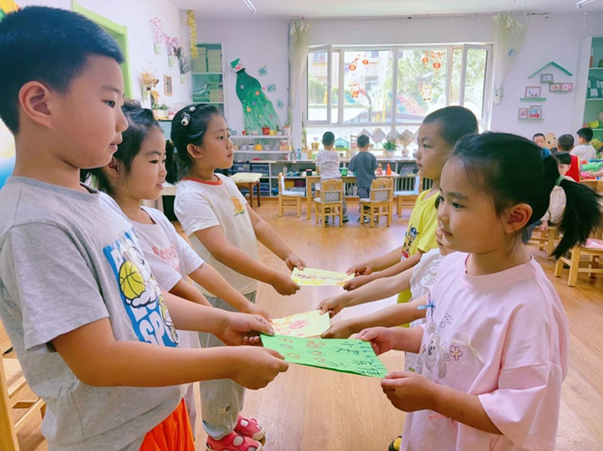 1719460855719587.jpg 元宝山区东城街道银河社区、二幼关工委“小市场、大梦想、童想未来”活动照片25_副本.jpg