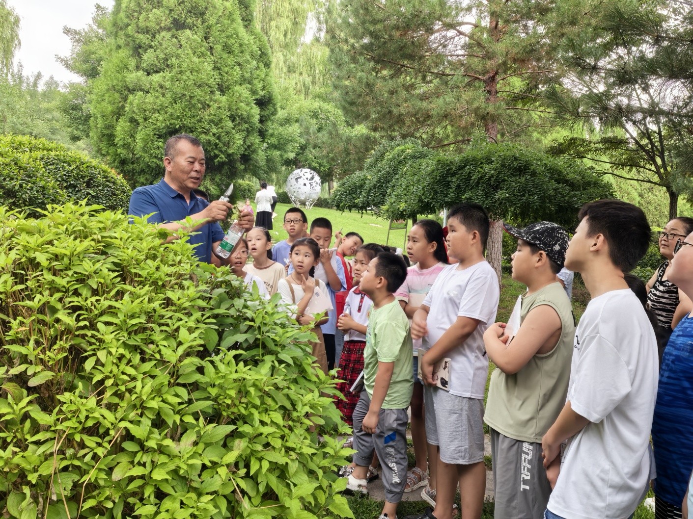 1722994134239507.jpg 元宝山区东城街道新华社区关工委暑期夏令营1期活动照片1_副本.jpg