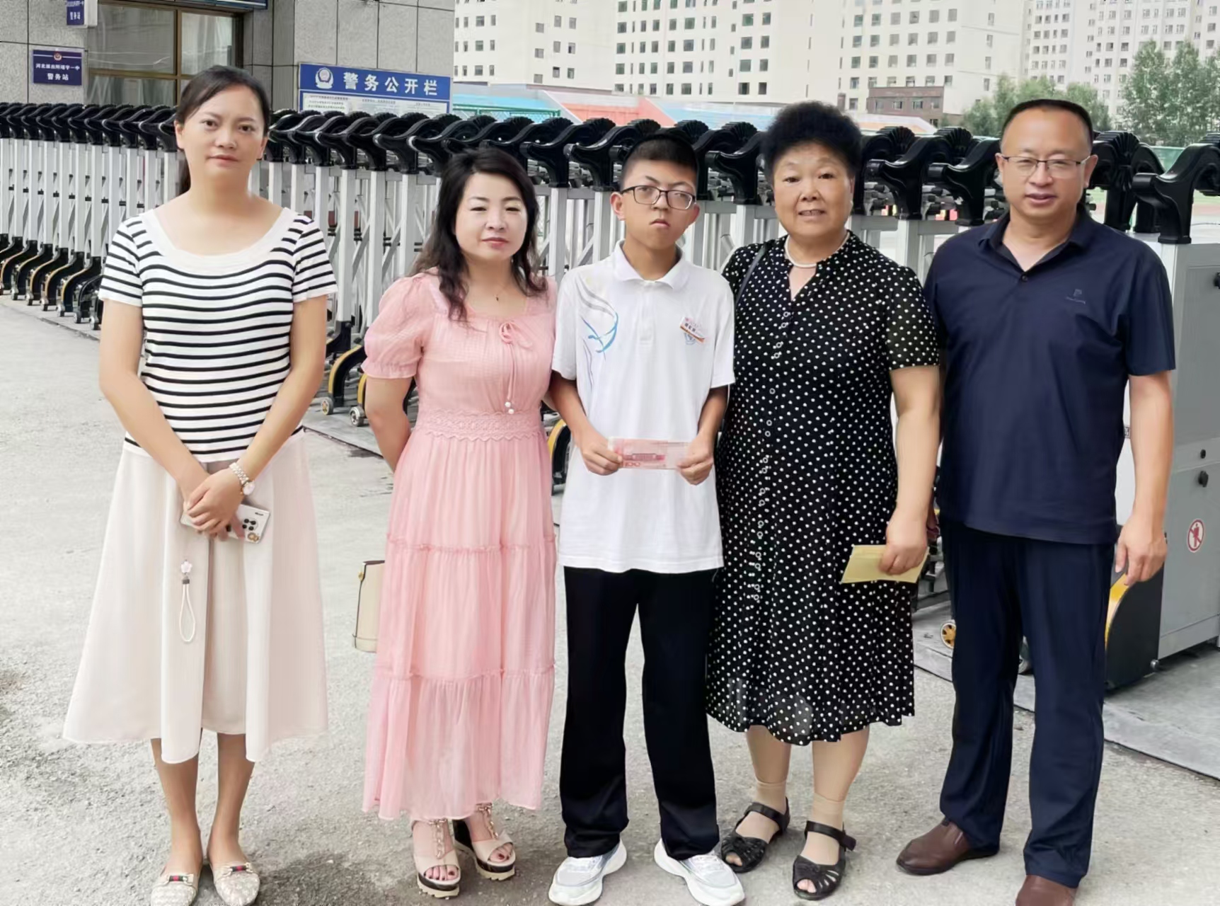 1723624712408852.jpg 0e28311033d2c4f90c53797363e50df.jpg