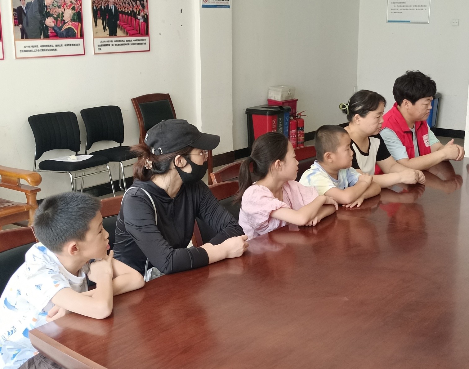 1723769416981781.jpg 元宝山区西城街道如意东社区关工委“五老”讲述改革开放故事“活动照片5_副本.jpg