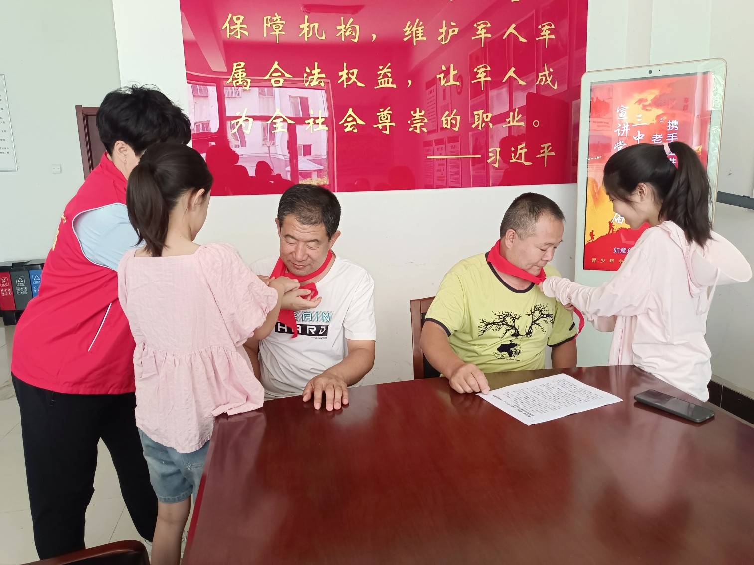 1723769480232334.jpg 元宝山区西城街道如意东社区关工委“五老”讲述改革开放故事“活动照片3_副本.jpg