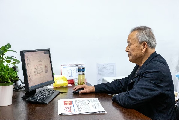 初心不改 余热生辉  戴惠林.jpg