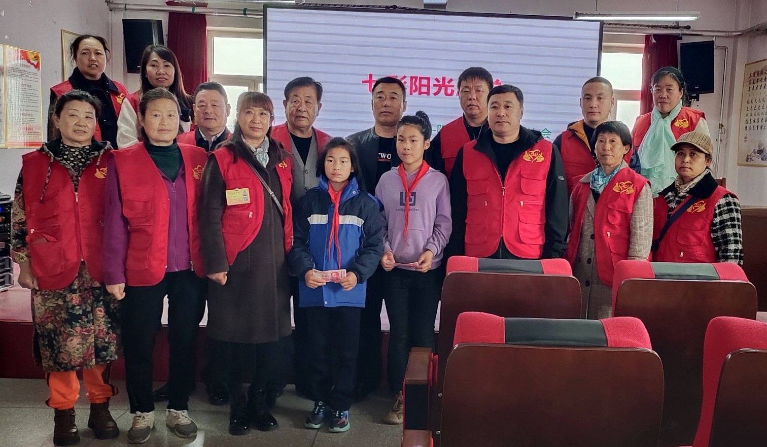 1730769421550634.jpg 元宝山区星海社区关工委秋季助学活动照片4jpg_副本.jpg