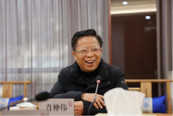 1736491025685694.jpg 慰问“五老”杨江立1.jpg