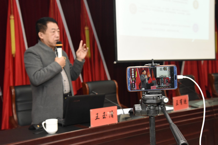 1740037066329636.jpg 元宝山区草原蓝哈达协会协会关工委王玉清事迹配图1_副本.jpg