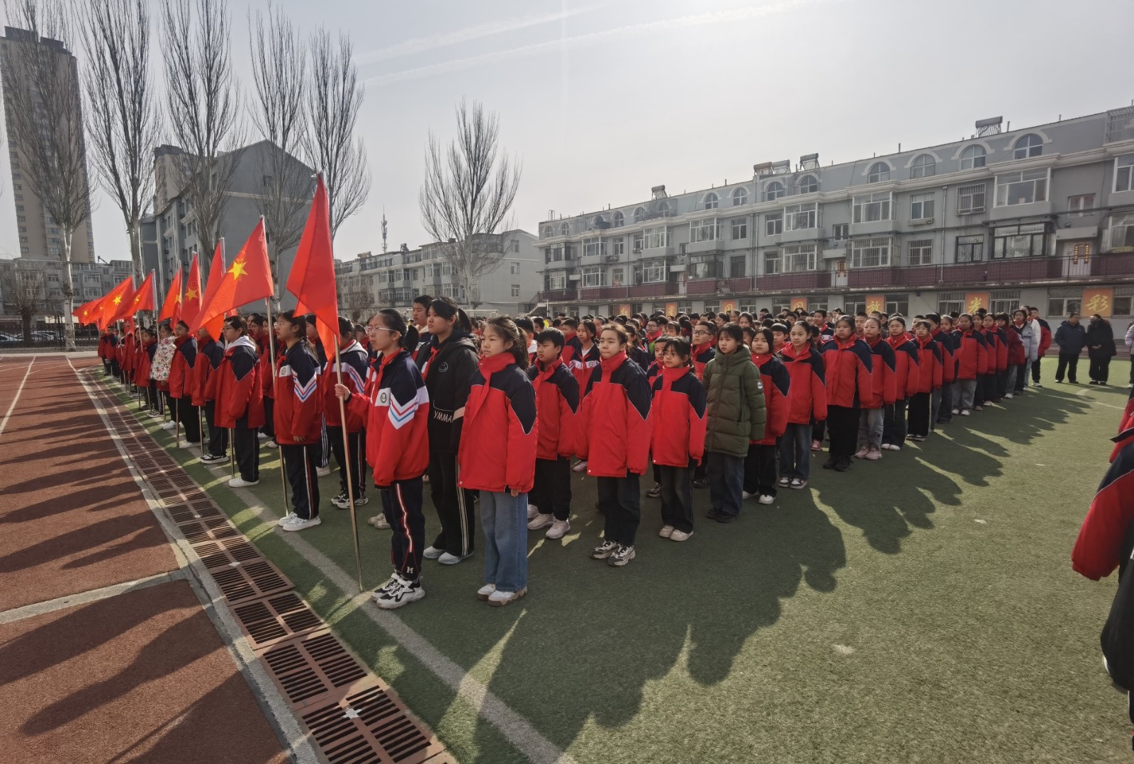 1741229783113004.jpg 元宝山区星光小学传承雷锋精神系列活动照片9_副本.jpg