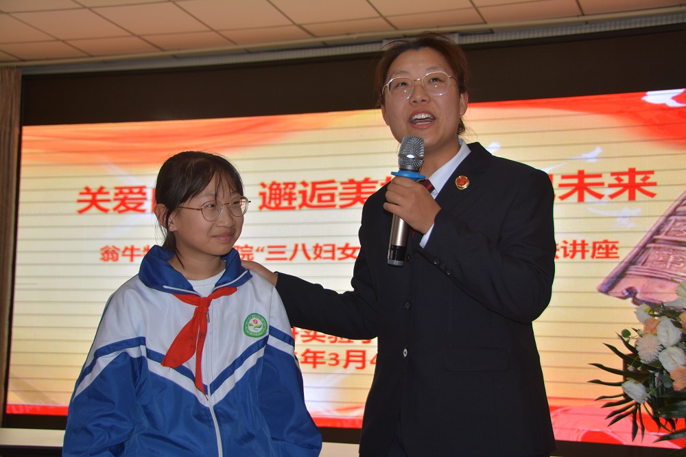 1741933764832091.jpg b9af3cb16900f8b9ef85a6cfb9e3a24.jpg