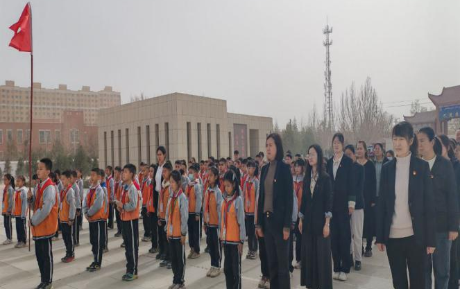 1743603924799184.png 图片2.png