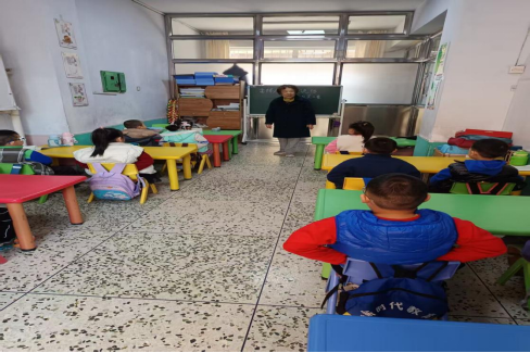 1744247517112963.png f240c632a8992372bf068bba0dd878d.png