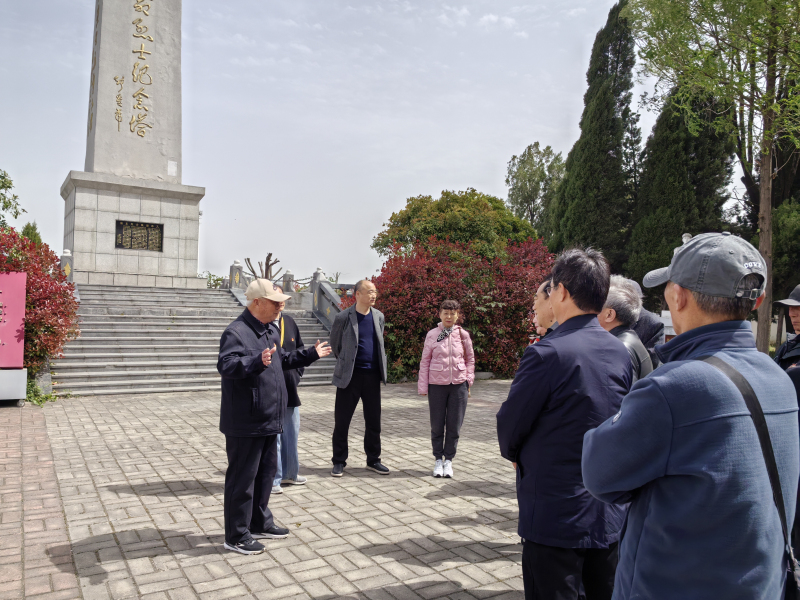 1744595781379015.jpg 4.12陵园宣讲3.jpg