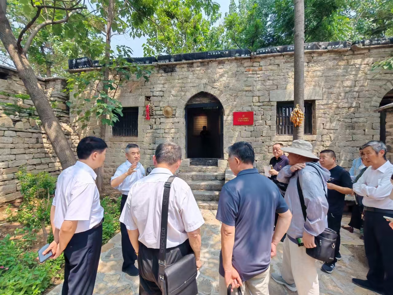 1744618247760289.jpg 7eecae88bedfd220fb298575a639d59.jpg