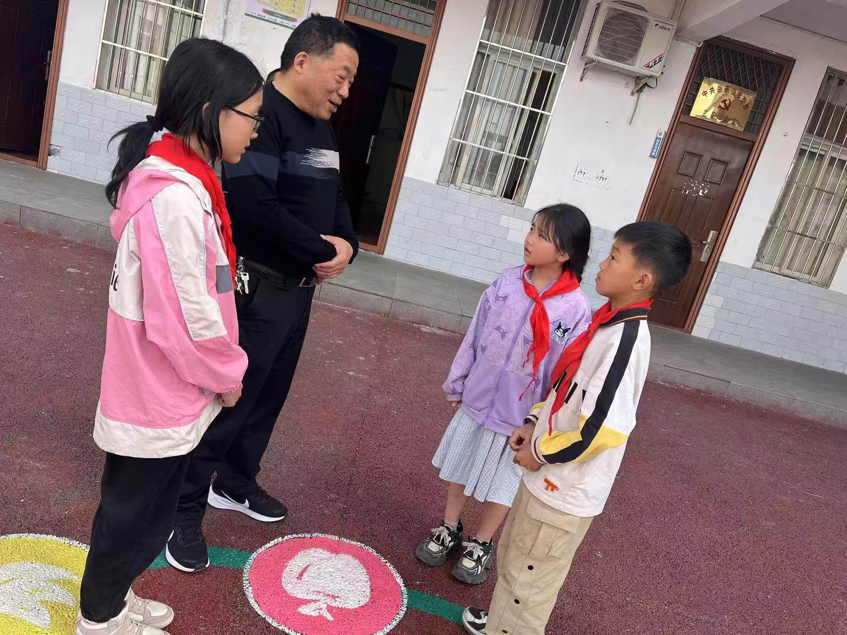 1745367883339668.jpg 4.jpg