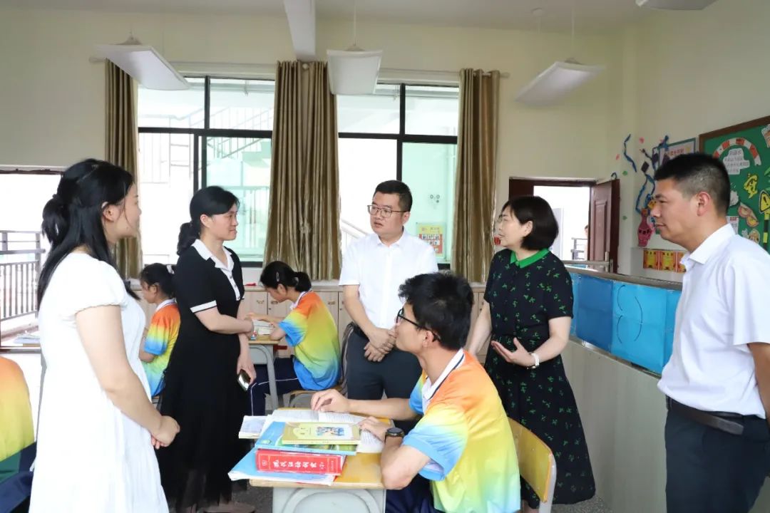 1747486398464070.jpg a211e319c70e7d336d5636f45f87f375.jpg