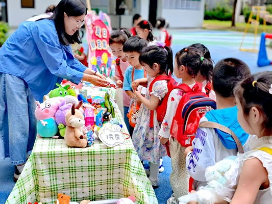 1749133959773196.png 江陵街道淞山社区 爱在“义”起,心愿“童”行2.png