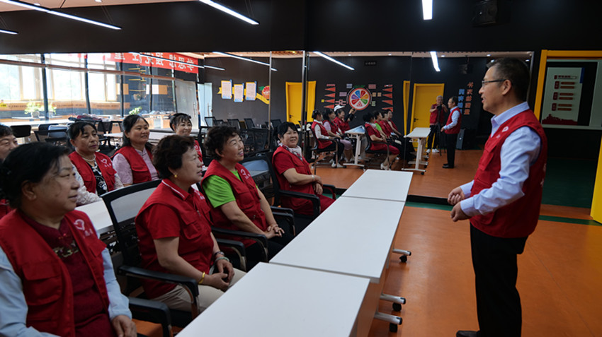 1749455892629935.jpg 元宝山区草原兰哈达协会关工委助力高考活动照片1_副本.jpg