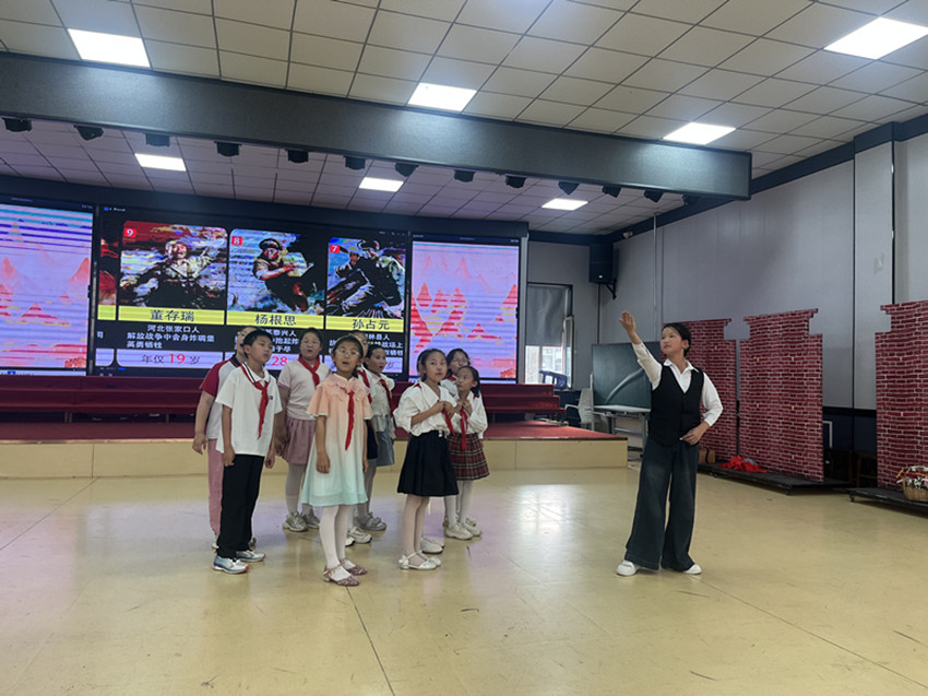 1750321550892884.jpg 元宝山区平矿二小多——元育人活动照片10_副本.jpg