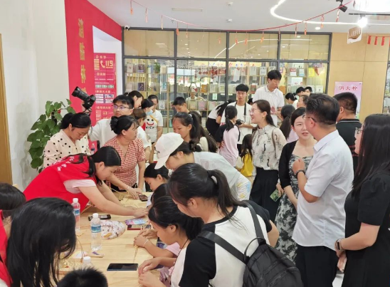 1751860088430208.png 2.png