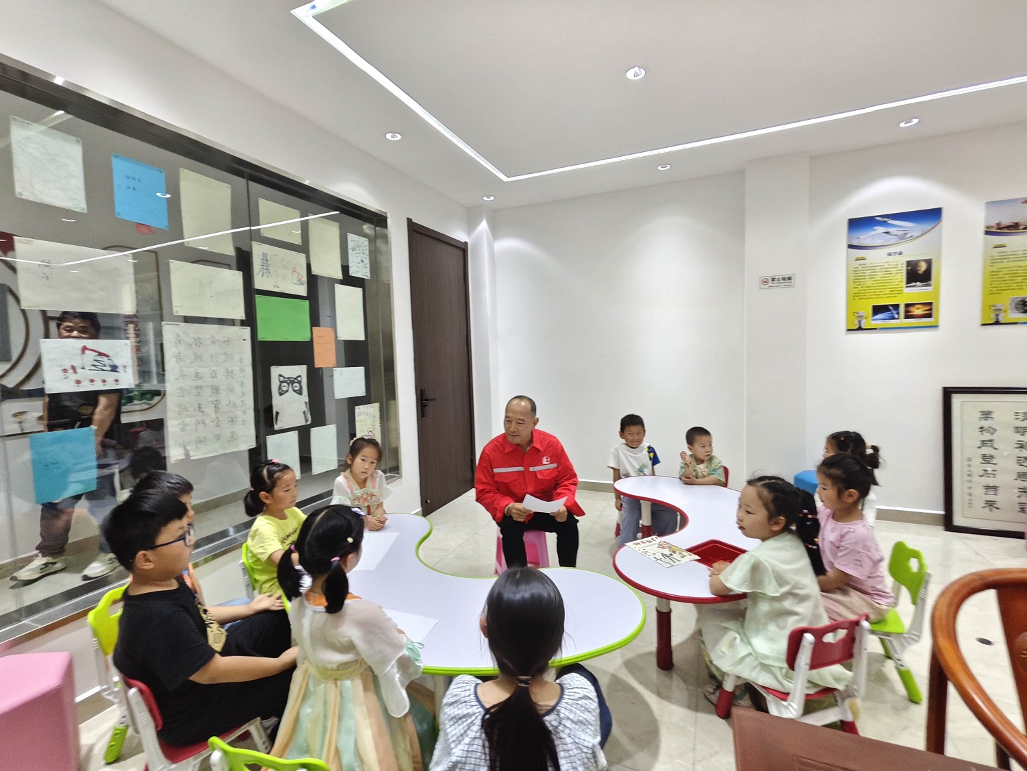 1752485616688052.jpg 石油故事会.jpg