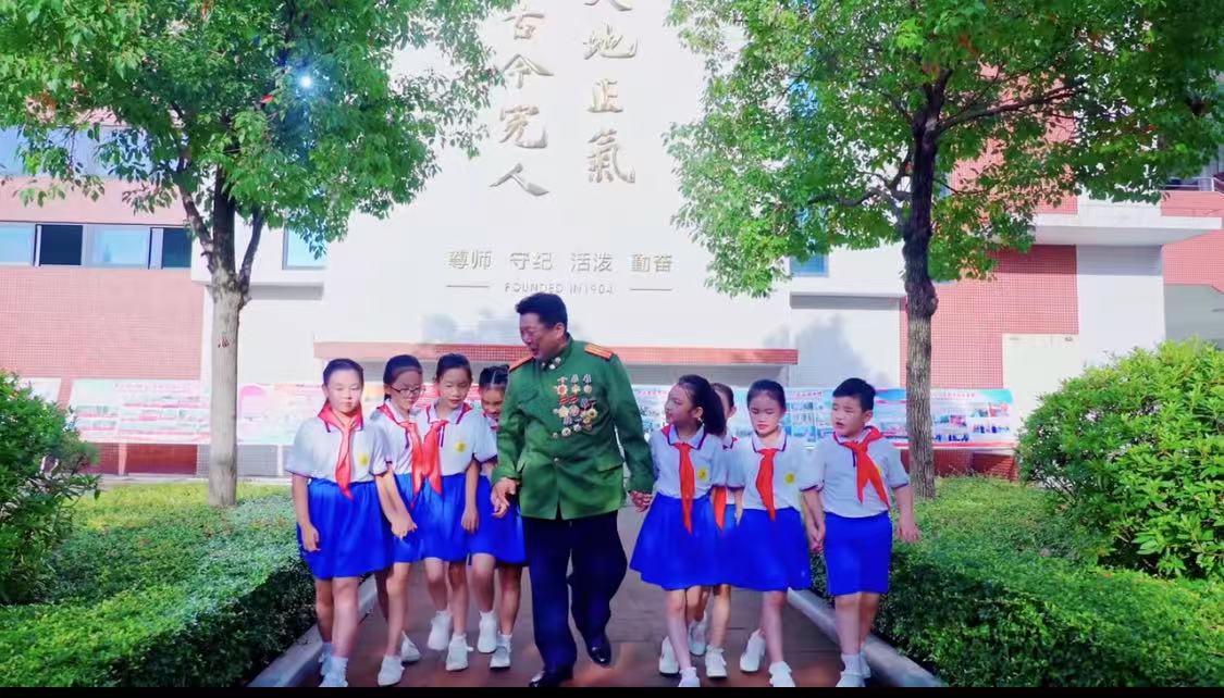 1753926636835876.jpg 1.jpg