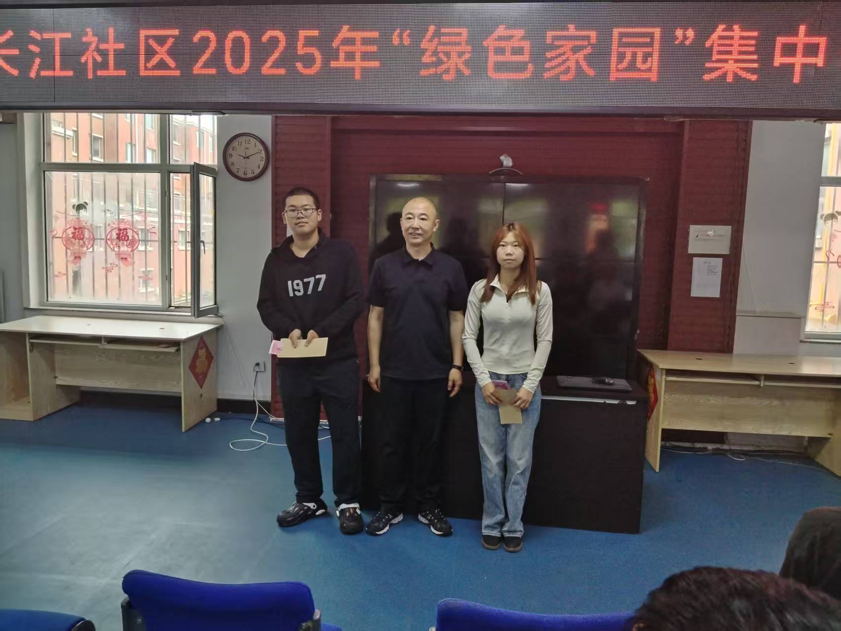 1754275169436998.jpg 41d1d8200ab28283e5da8a1cbc37664.jpg