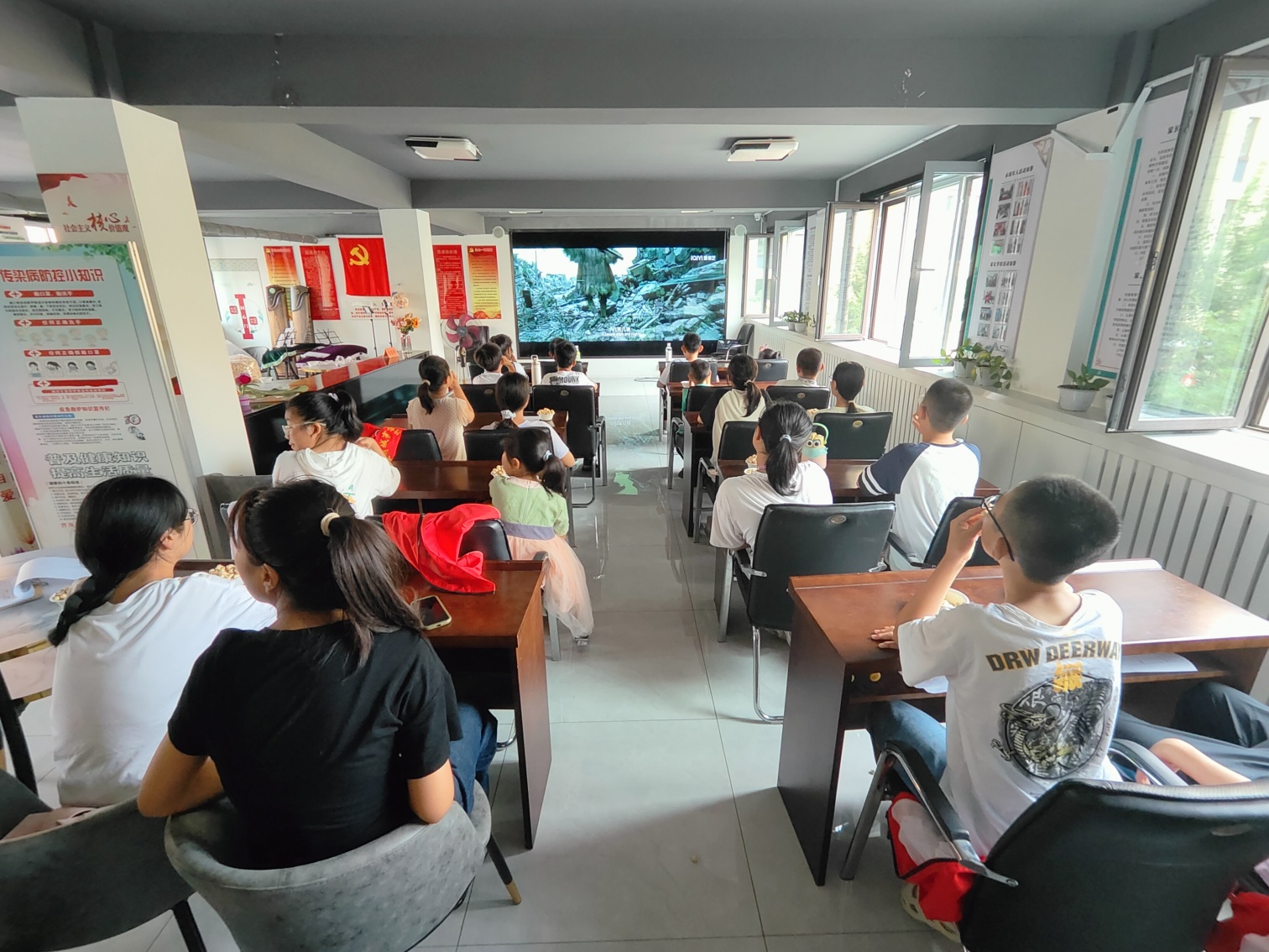 1754532669117027.jpg 元宝山区平庄城区街道黄河社区暑期夏令营活动照片9_副本.jpg