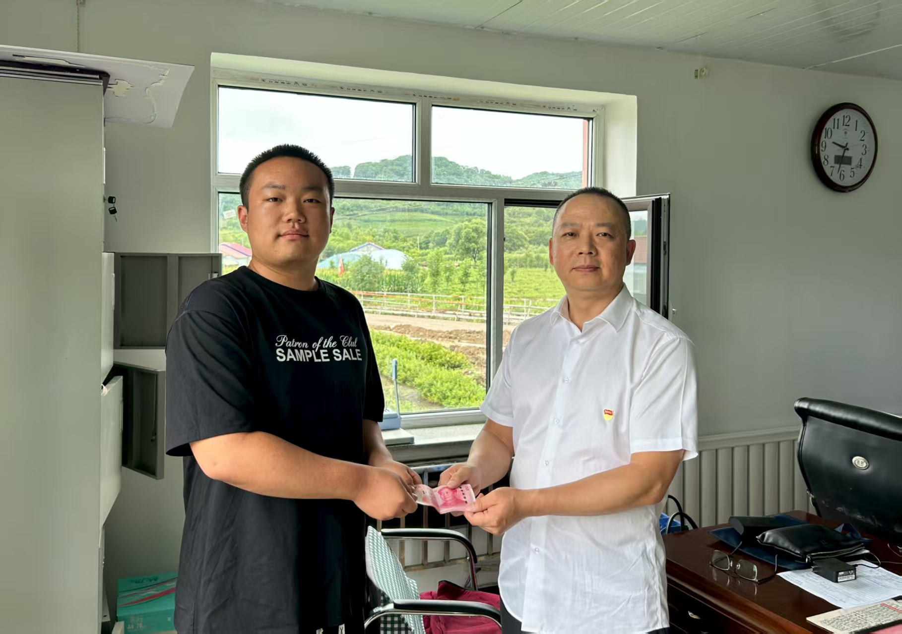 1754553243446749.jpg 1.jpg