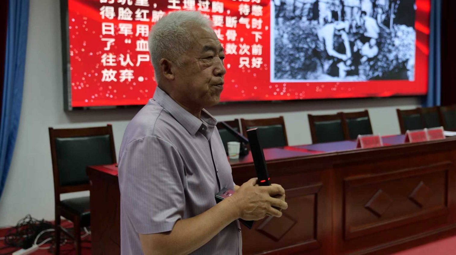 1756346013108299.jpg 元宝山区草原蓝哈达协会关工委纪念世界反法西斯战争胜利80周年专题讲座照片4_副本.jpg