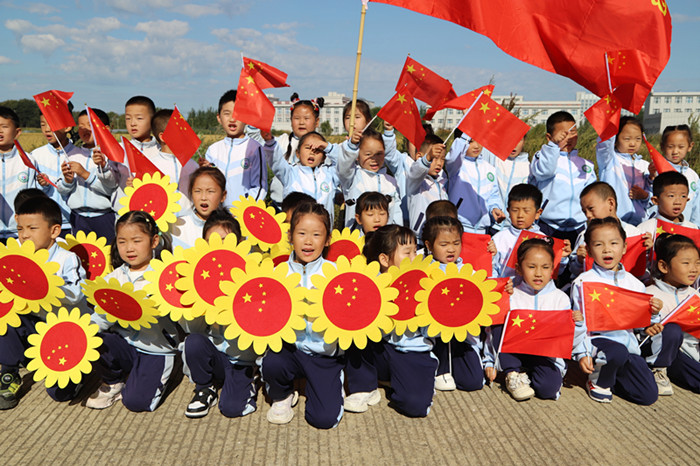 1758501594109281.jpg E5E13EE5096D1A4D1DE47F8D303987CF.jpg