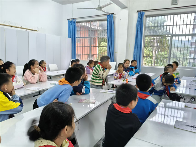 1758788897902484.jpg c.jpg