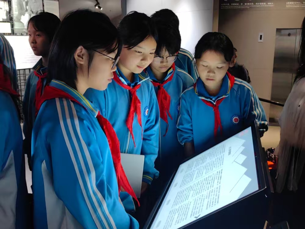 1759112607274071.jpg b441a9d8da3df69468456423415e6fa.jpg