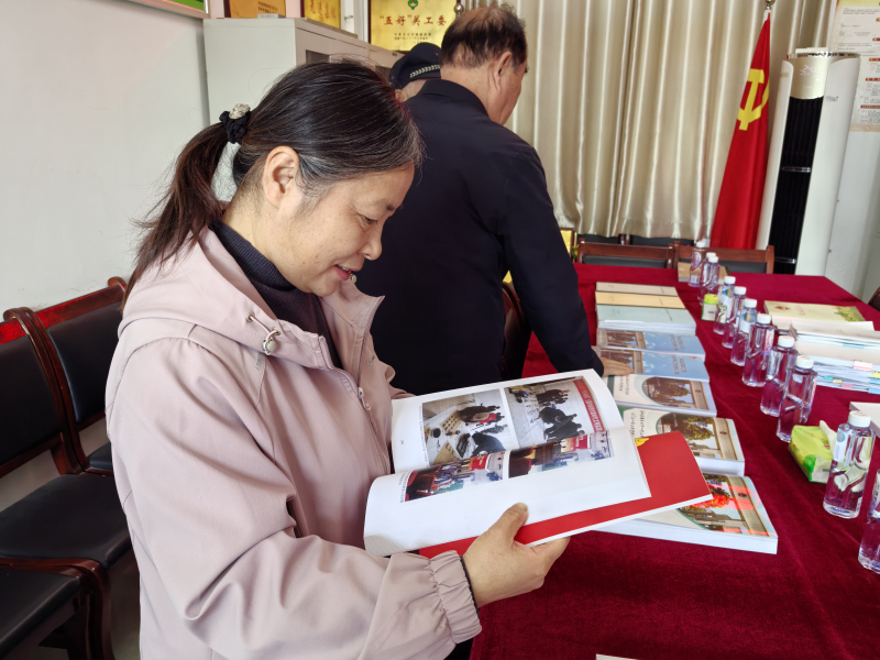 1761188766441373.jpg 4.jpg