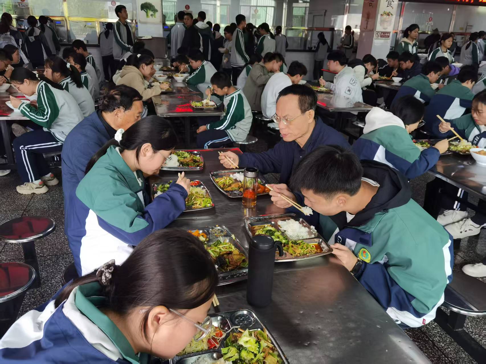 1761651463848491.jpg 微信图片_20251028185057_4_16.jpg